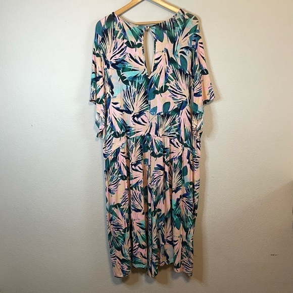 Torrid Super Soft Surplice Romper Pink Green Lead Tropical Pattern Size 6X - Picture 8 of 14
